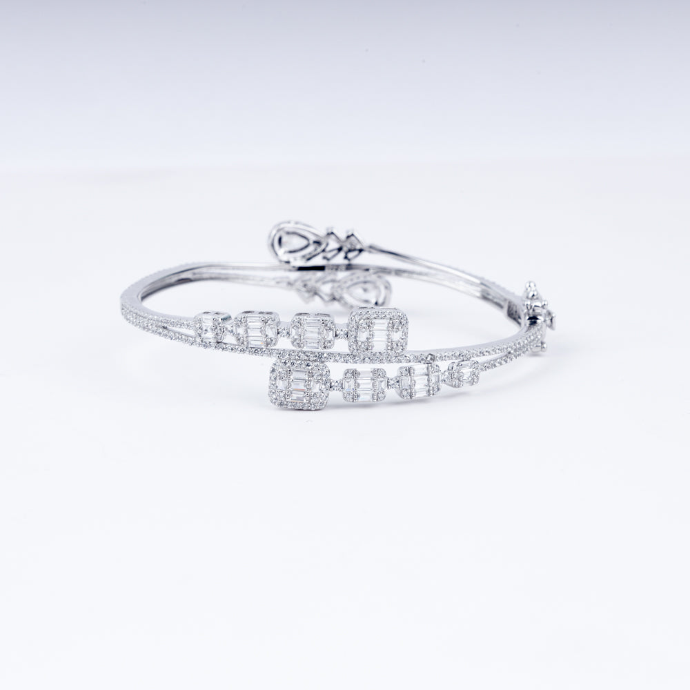 Double Sided Radiating Zircon Charm Bracelet In 925 Sterling Silver