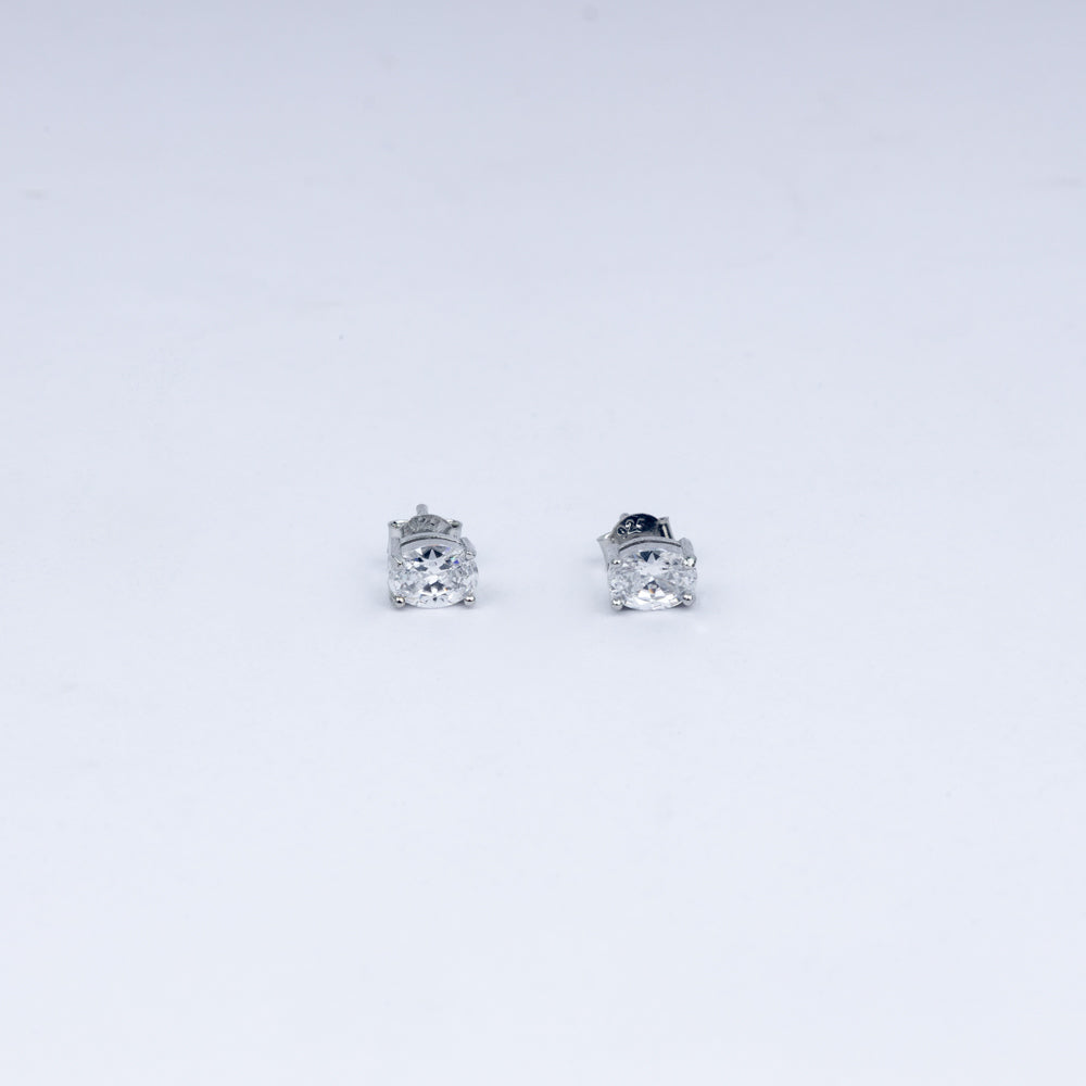 925 Silver Solitaire CZ Stud Earrings – Elegant & Refined
