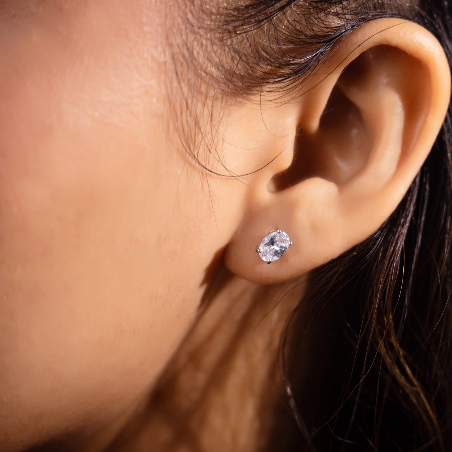 925 Silver Solitaire CZ Stud Earrings – Elegant & Refined