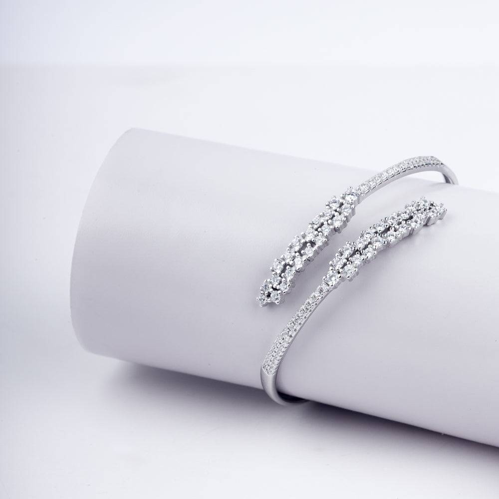 Sparkling Zircon Adjustable Bracelet With Ring In 925 Sterling Silver