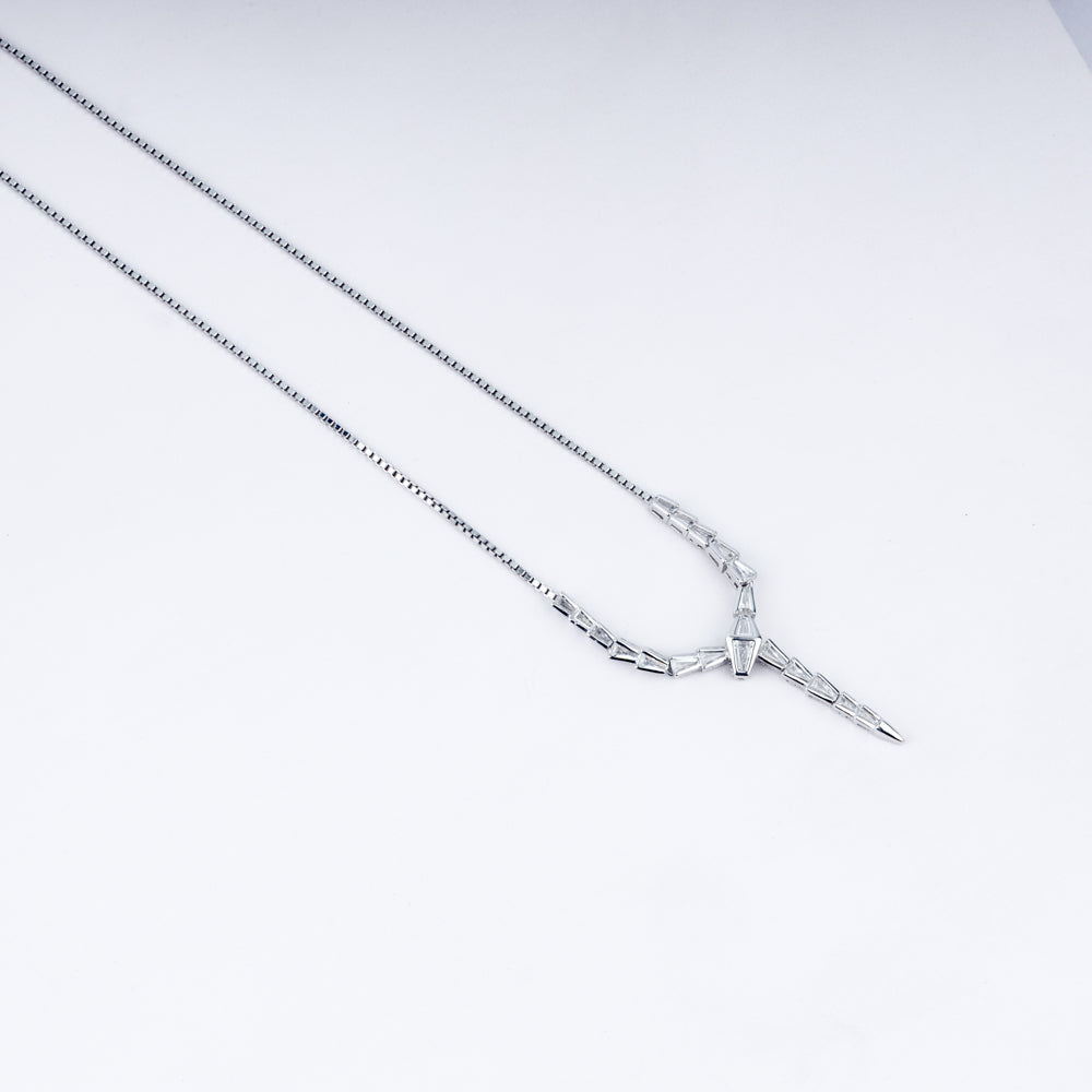 925 Sterling Silver Serpent Style Necklace – Sleek & Modern
