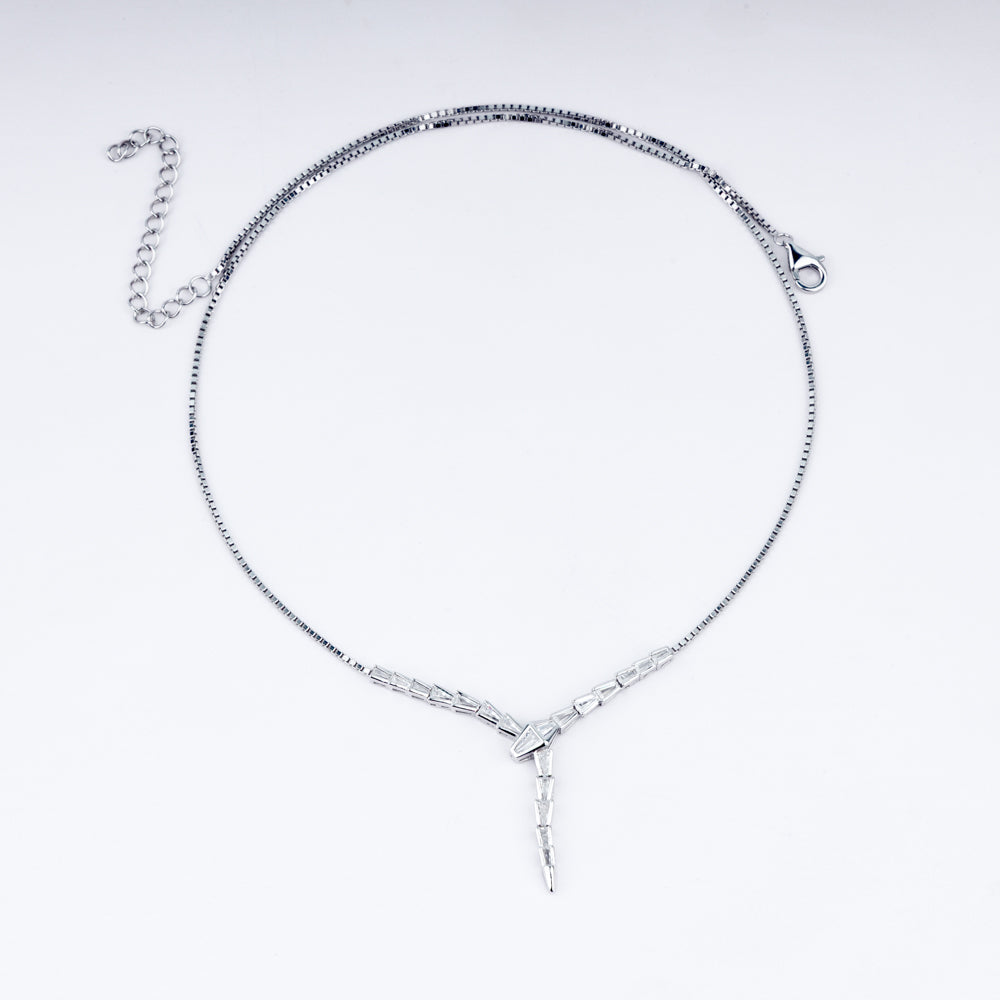 925 Sterling Silver Serpent Style Necklace – Sleek & Modern